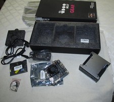 UDOO BOLT V8 GEAR NUOVO CON SCATOLA AMD Ryzen, 16 GB di RAM nuovo