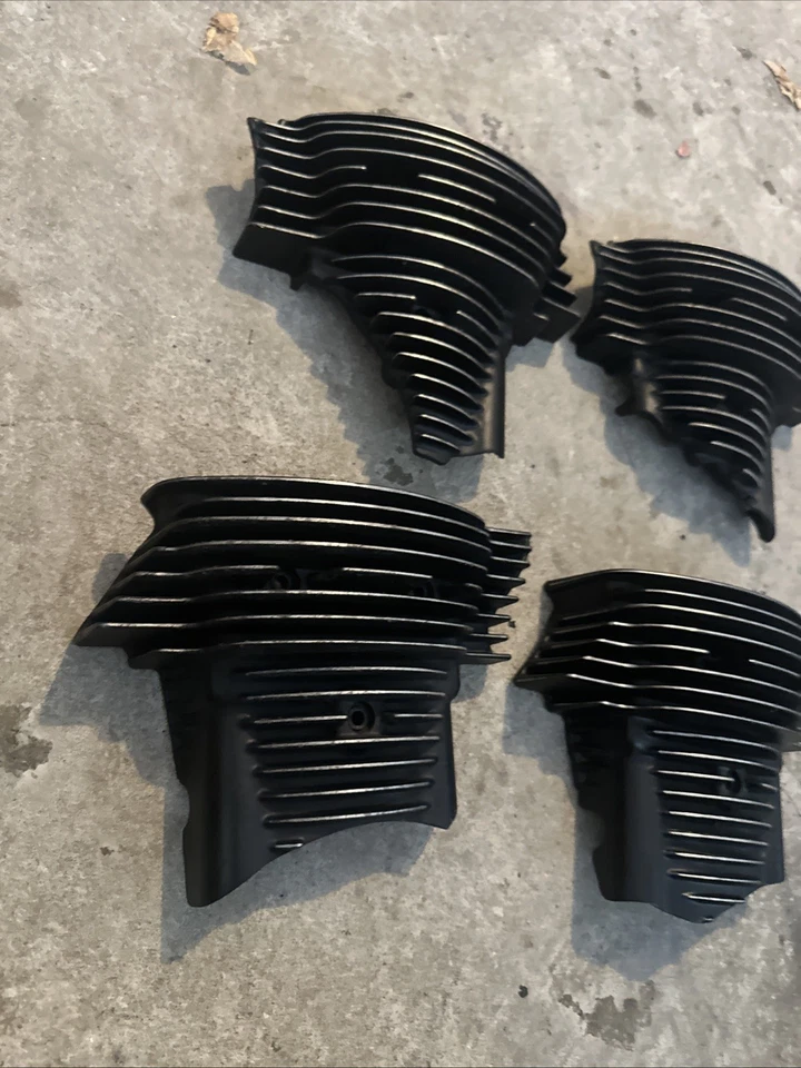 Cubiertas laterales de culata de motor Royal Star Yamaha 1996-2001 XVZ1300 1300 Foto 2 de 4