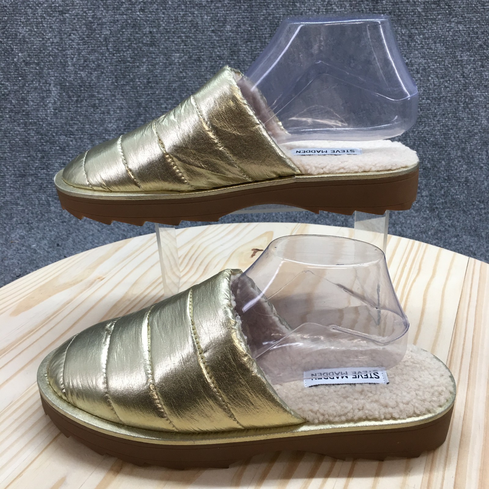 PANTOFOLA D’ORO Steve Madden Ciabatte Donna 9 M Chex Mule Trapuntate Oro Punta Chiusa Comode NUOVE