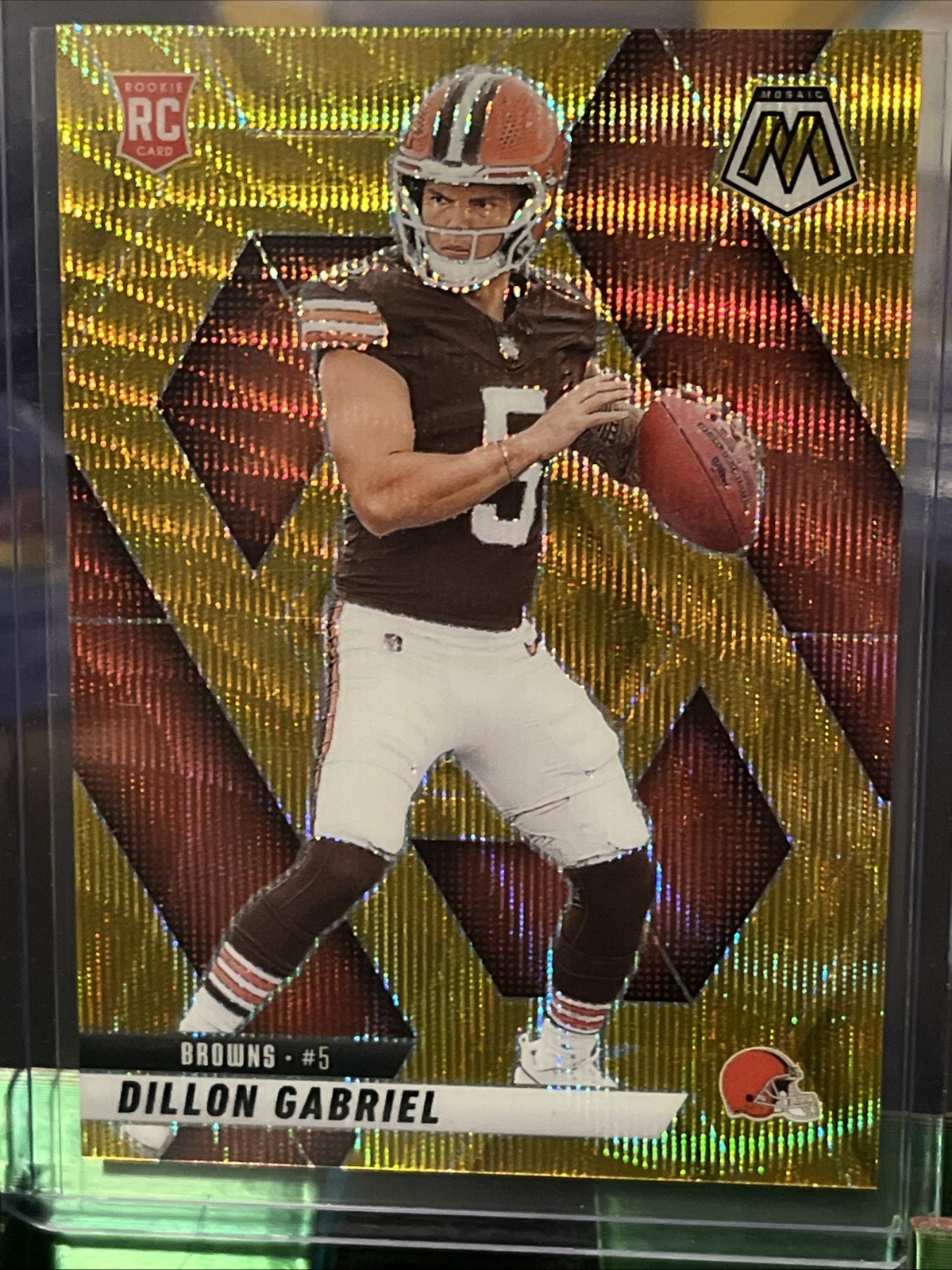 2025 Mosaic Dillon Gabriel #332 RC Gold Wave Prizm 3/10