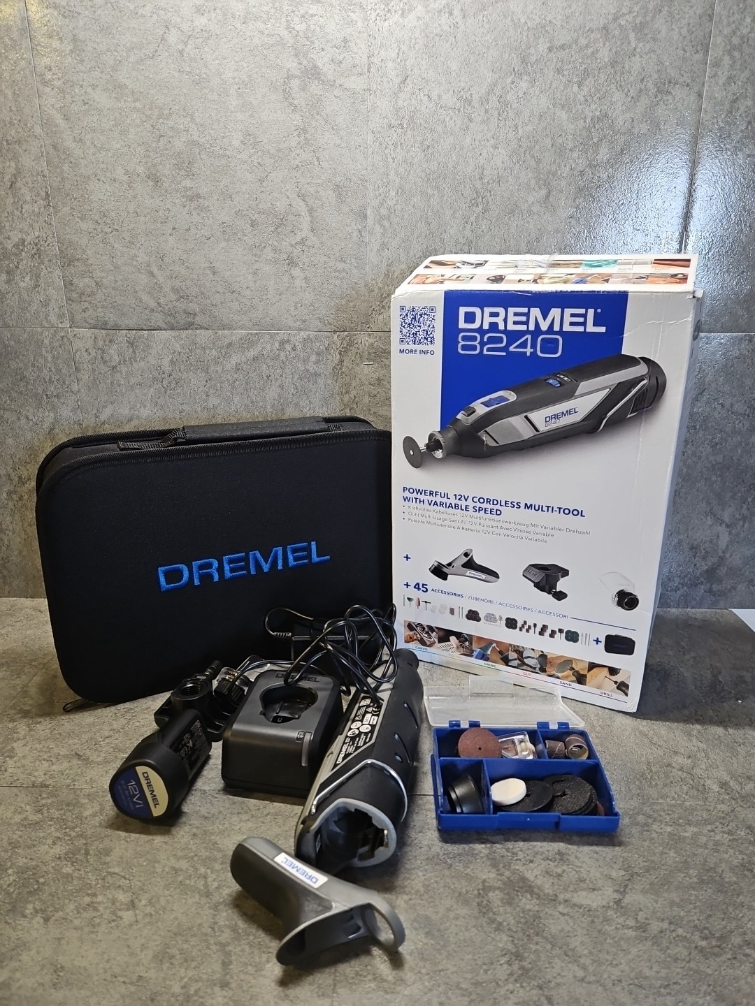 DREMEL 8240 3/45 Cordless Multi-Tool Plus  Accessories F0138240JG