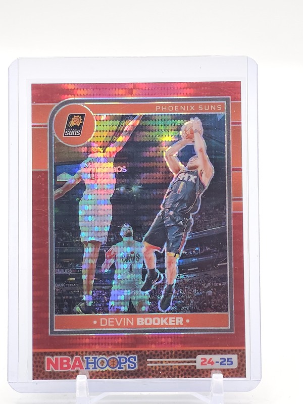DEVIN BOOKER 2024-25 NBA HOOPS PRIZM RED PULSAR /199 #1 SUNS Q7419