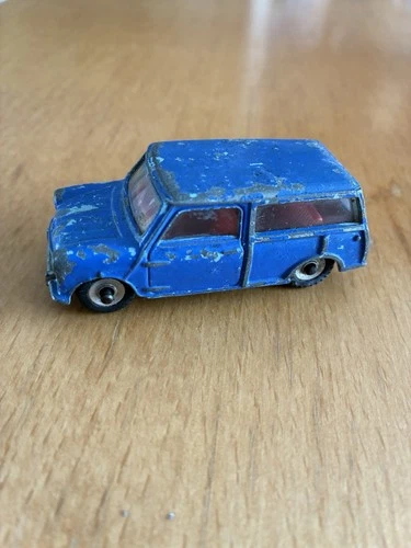 Dinky Toys Vintage Austin Seven Countryman Model 199