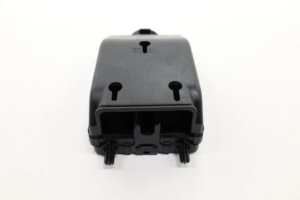 2016 - 2025 VOLVO XC90 CABIN FUSE RELAY BOX BLOCK MODULE UNIT OEM 32142591 - Image 4 of 4