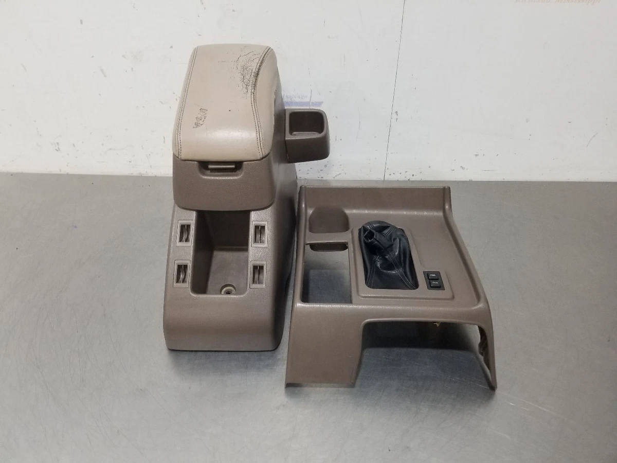 TOYOTA(トヨタ) 純正部品 リヤコンソール アームレストASSY 58920