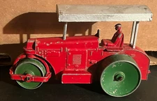 1947/48 EARLY LESNEY MATCHBOX LARGE RED ROAD ROLLER