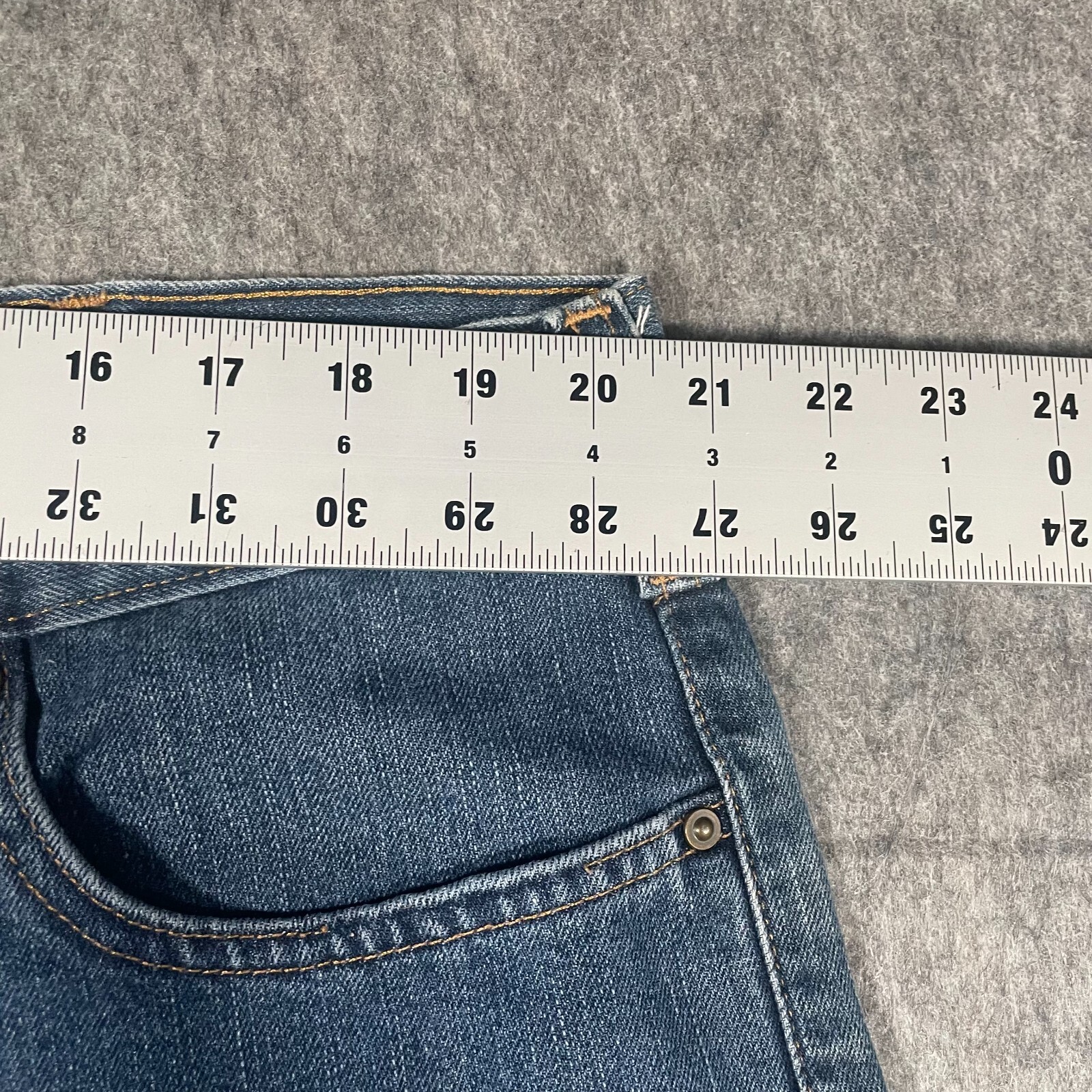 Carhartt Men's Straight Jeans Size 42x30 Blue Denim Cotton 5-Pockets Relaxed Fit thumbnail 4