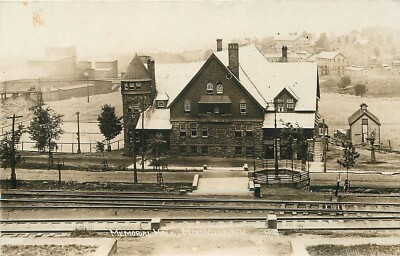 Postcard RPPC New York Mineville Memorial Hall 23-6087