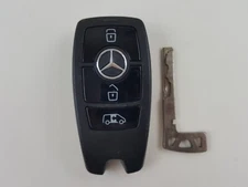 FOR PARTS ONLY ORIGINAL MERCEDES BENZ  OEM SMART KEY LESS ENTRY REMOTE FOB CAR
