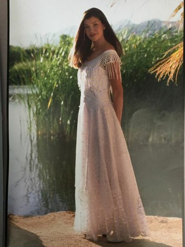 Ivory Tucson Ivory Wedding Dress, Size 4-10