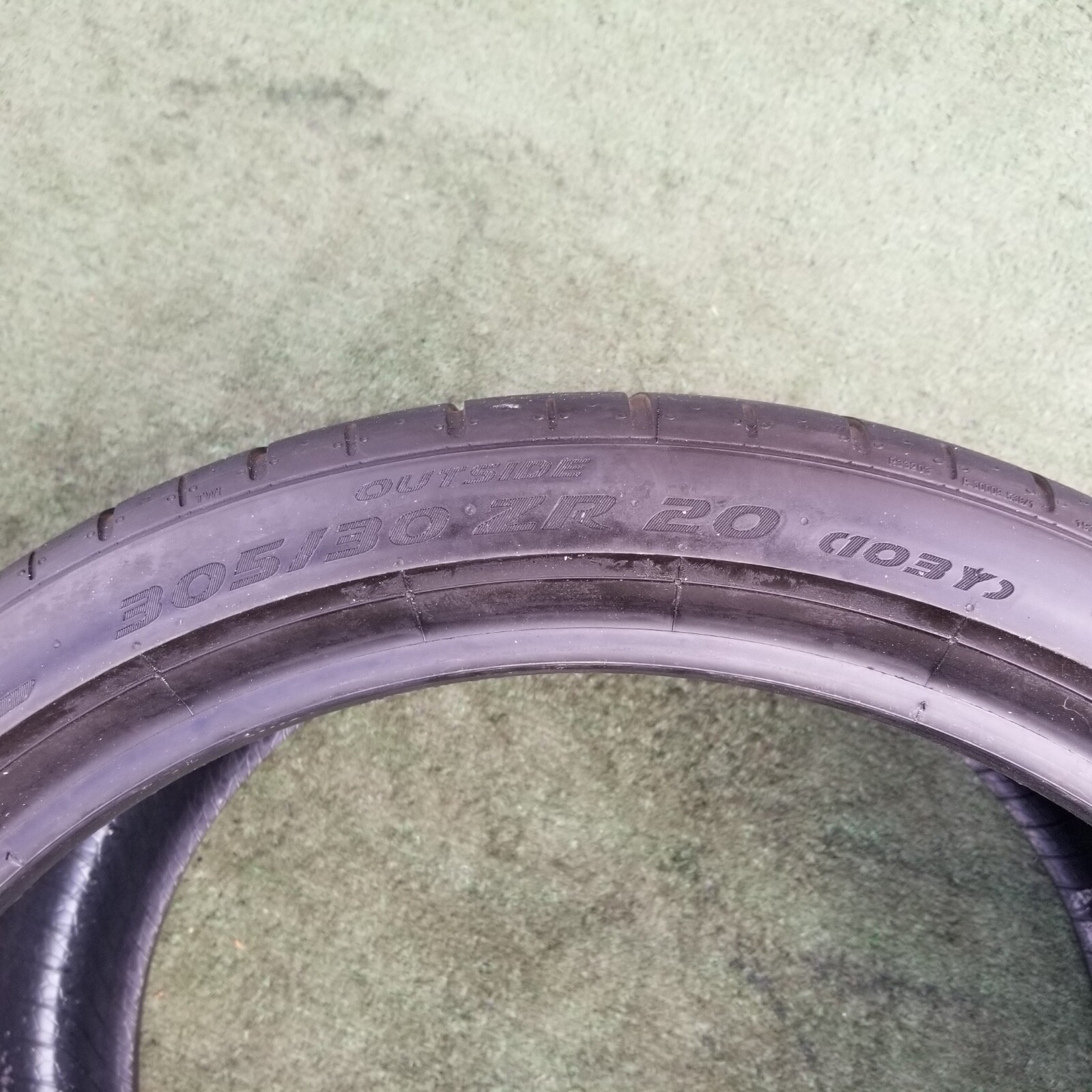 305/30R20 Pirelli P Zero Corsa PZC4 Tire 305/30ZR-20 305/30ZR20 Lamborghini 80%