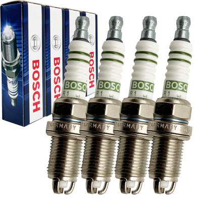 4x BOSCH Zündkerze Für F7LTCR 0241235752 101000033AA/AF 101000041AC 101000051AA