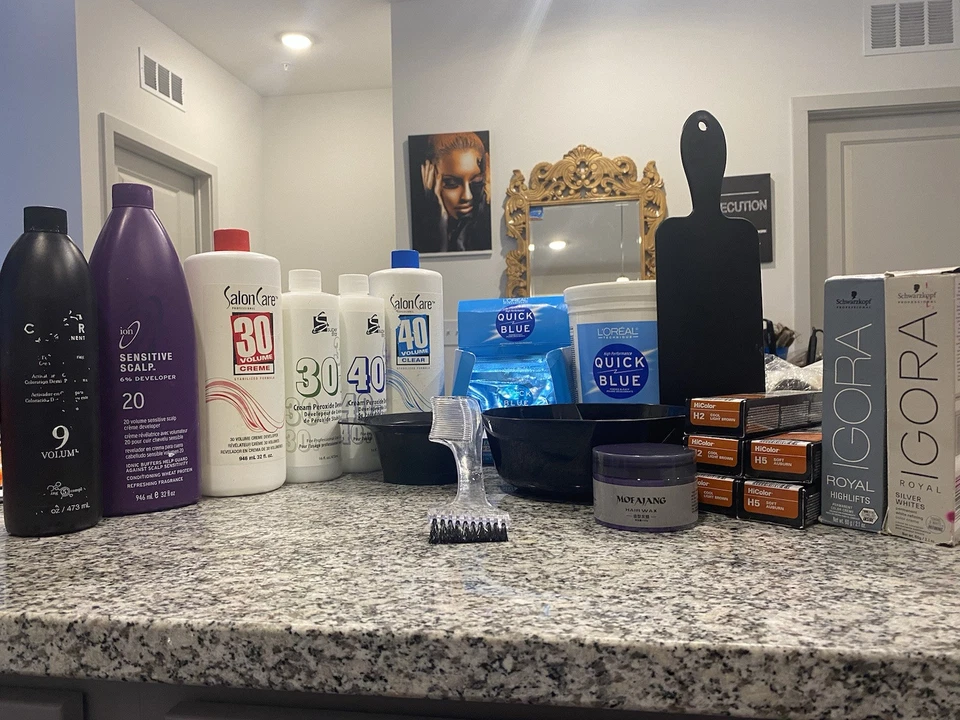 Blanqueador y color de cabello Foto 3 de 4