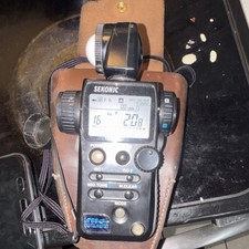 Sekonic L-758CINE DigitalMaster Digital Light Meter, Illuminated Display, Case