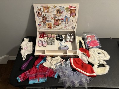 Vintage Hallmark The American Girls Deluxe Stationary Box 2002 & Clothing