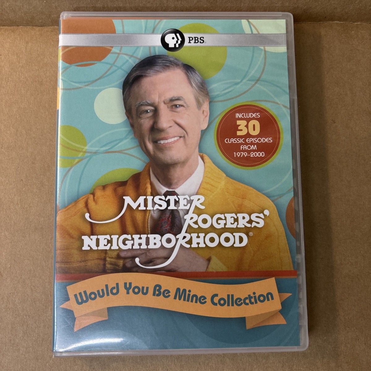 Mister Rogers' Neighborhood DVD 30 Classic Episodes 1979-2000 PBS