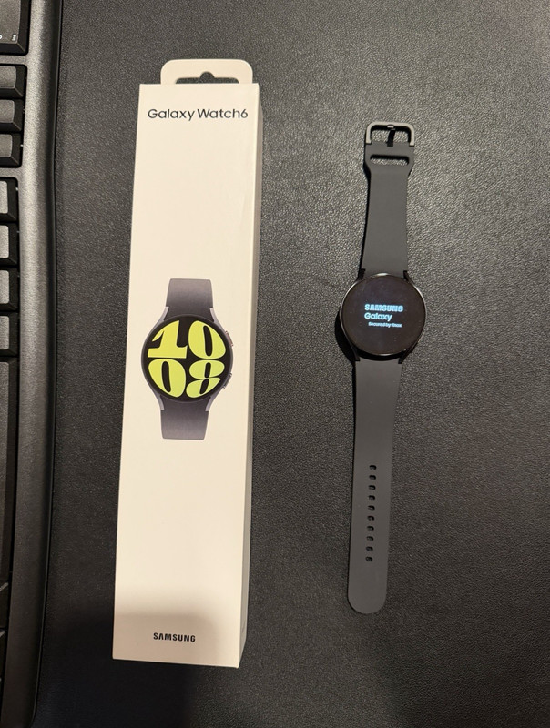 Samsung Galaxy Watch6 44mm Black LTE Smartwatch 16GB GPS Wi-Fi Bluetooth