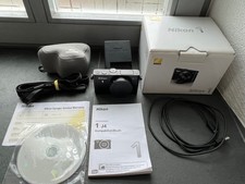 Nikon 1 J4 18.4MP Full-HD