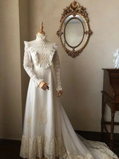 Vintage Medieval Vintage High Neck Wedding Dresses Lace Long Sleeve Waisted