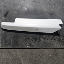 02-13 Escalade Ext Avalanche Rear Pearl White Driver Side Left Storage Box Lid