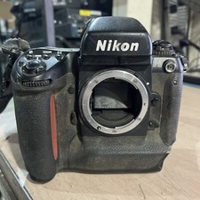 NIKON F5 CAMERA