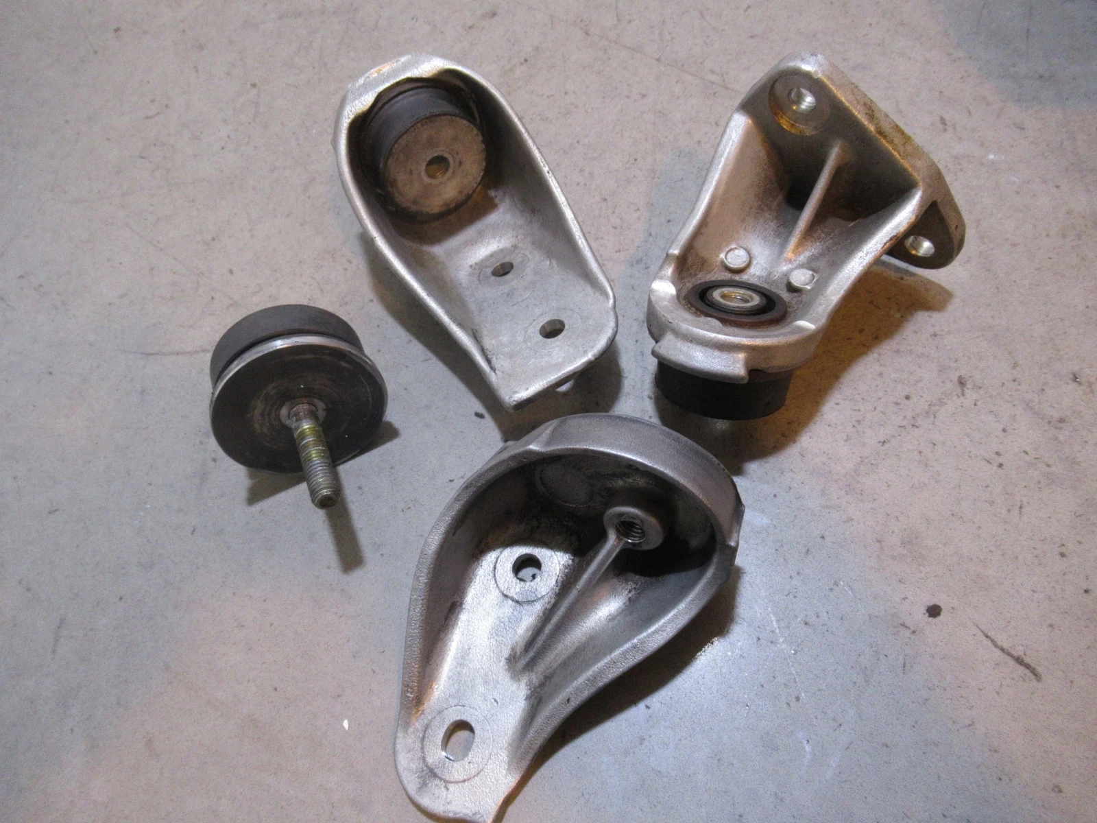 Ski Doo Summit 850 X Motor Mounts 2019 #2