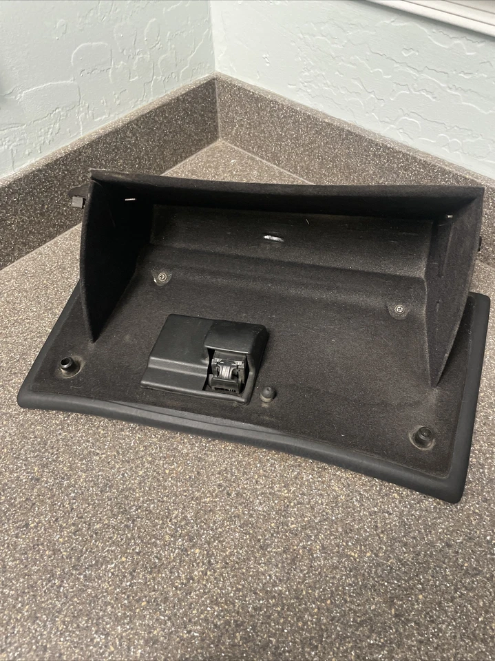 97 LINCOLN MARK VIII TABLERO PANEL DE INSTRUMENTOS GUANTE COMPARTIMENTO DE ALMACENAMIENTO CAJA CONTENEDOR Foto 2 de 4