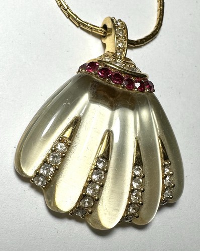 Givenchy Lucite Seashell Necklace, Clear Lucite Clam, Red & Clear RS, 1979