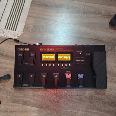 Boss GT-100 Digital Multi-Effects Processor Pedal for Electric Guitar