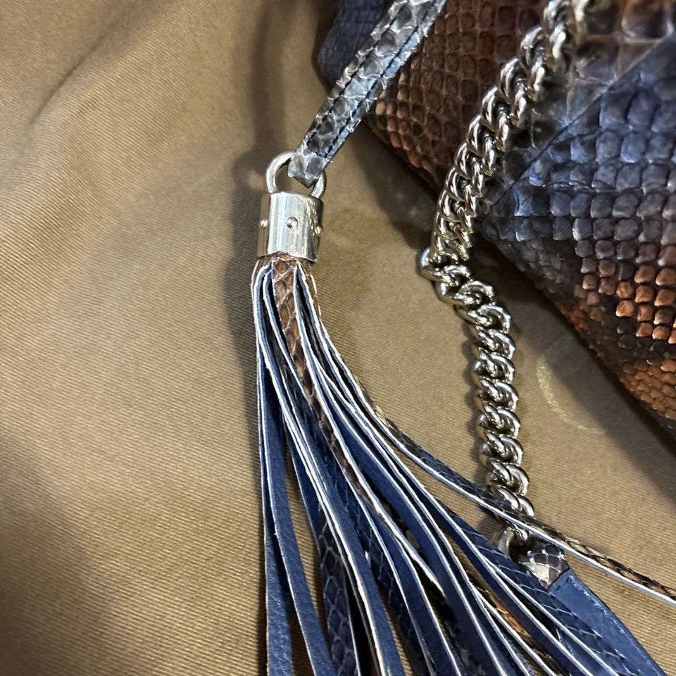 Gucci Python Large Soho Chain Hobo Beige Pristine Condition with dust bag - Image 2 of 4