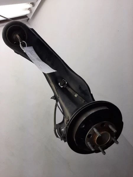 Jeep Patriot 2016 OEM pasajero husillo trasero nudillo Foto 3 de 4