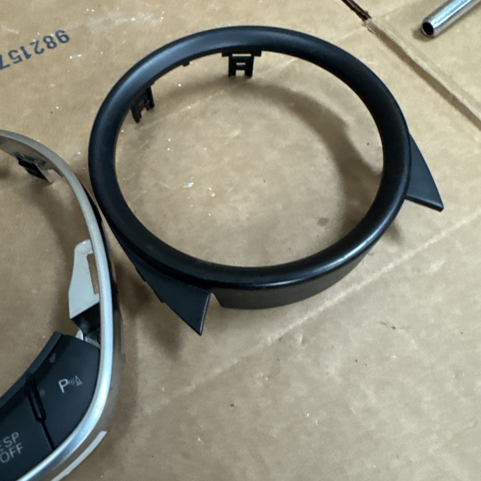 2010 2011 2012 2014 2015 AUDI R8 SHIFTER Shift Trim HAZARD TRACTION BUTTON 1225