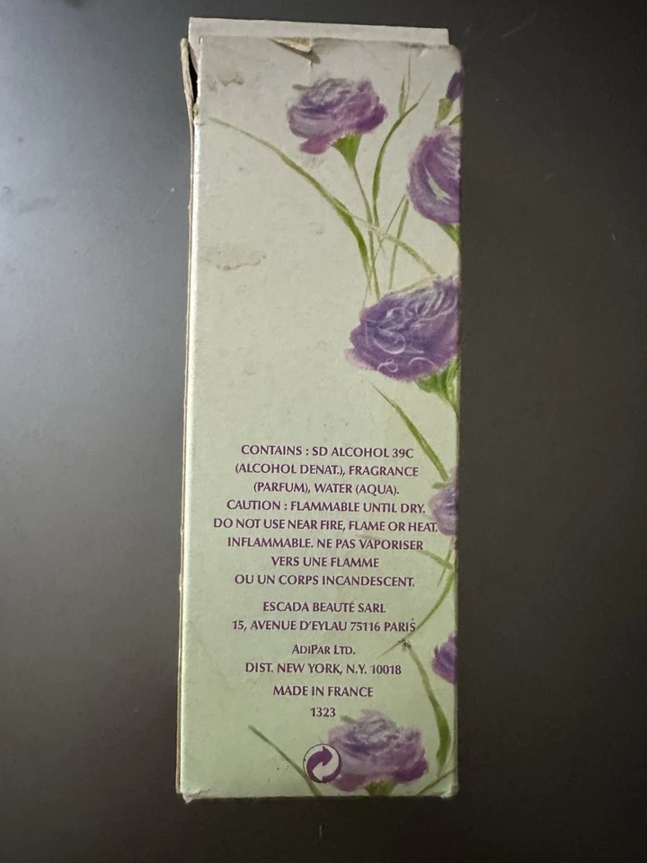 ESCADA MARGARETHA LEY 1.0 盎司 LOVING BOUQUET 喷雾密封盒 — 第 3/4 张图片