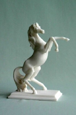Maska 7-332W Pferd 23 cm Alabaster Weiss Serie Tiere