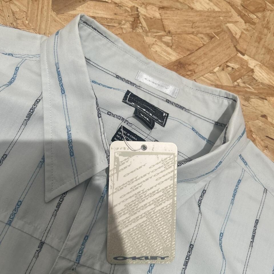 Oakley Vintage Short Sleeve Shirt BNWT image 3
