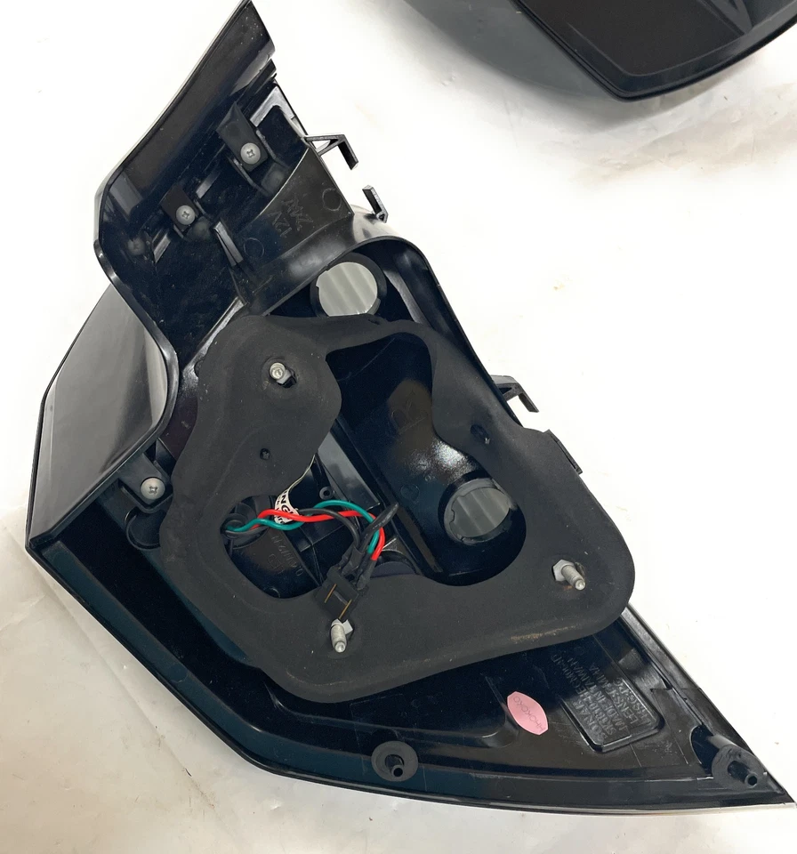 Spyder авто дым объектив светодиодный задний фонарь, для Pontiac G8 08-09, черный пара, как есть! - Изображение 3 из 4