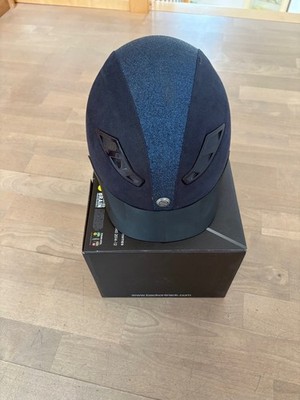 Back on Track EQ3 Lynx Reithelm Microfaser strong blue  Gr. M