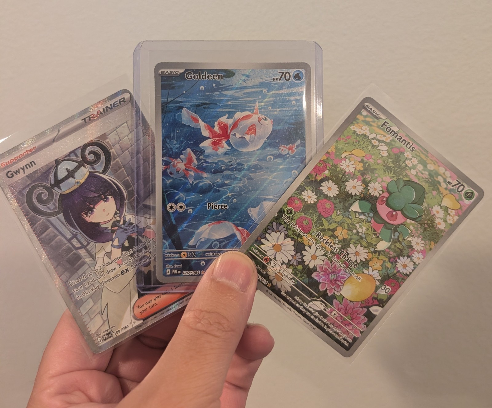 Gwynn, Goldeen, Fomantis - Pokemon Pitch Black Bundle