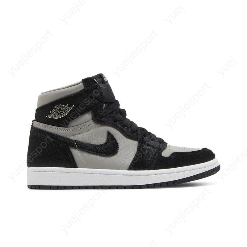 シューズ(女性用) Nike Air Jordan 1 Retro High OG 23 楽天市場】NIKE WMNS AIR JORDAN 1 RETRO HI OG medium grey/black