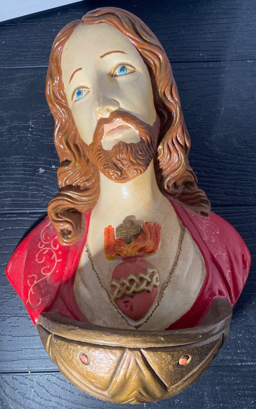 *** VINTAGE LARGE CATHOLIC RELIGIOUS PLASTER SACRED HEART JESUS HOLY WATER FONT