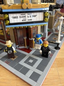 LEGO Palace Cinema 10232 Complete with Instructions Creator Expert -mm