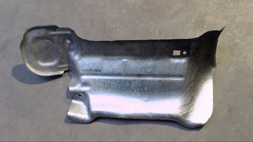 Hitzeschutz Hitzeblech Lenkgetriebe 1K1423981J VW Passat Variant 2.0 TDI Bj 2007