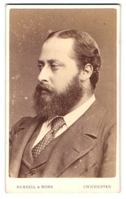 Fotografie Russell & Sons, Chichester, Portrait König Edward VII. von Großbrita 
