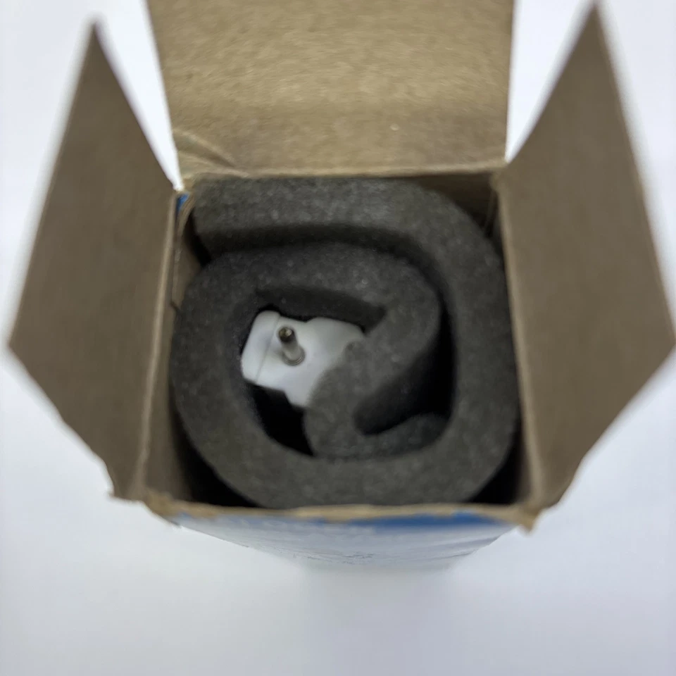 54631 FRK Osram 650W 120V  GY9.5 Halogen Display Optic Lamp NAED 54631 FRK/CP89 - Image 2 of 4