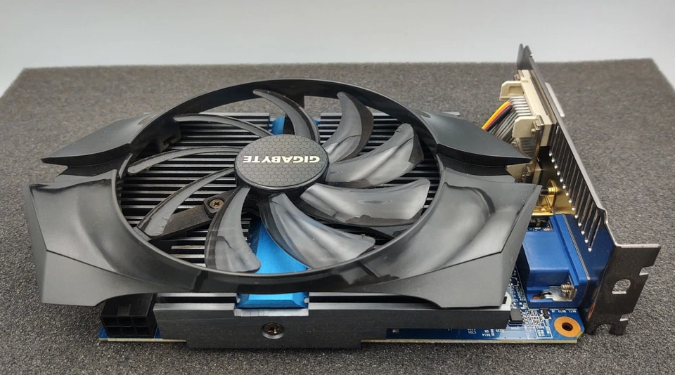 Gigabyte NVIDIA GeForce GTX 650 Ti (GV-N65TOC-1GI) 1 GB / 1 GB GRAPHICS CARD - Image 4 of 4