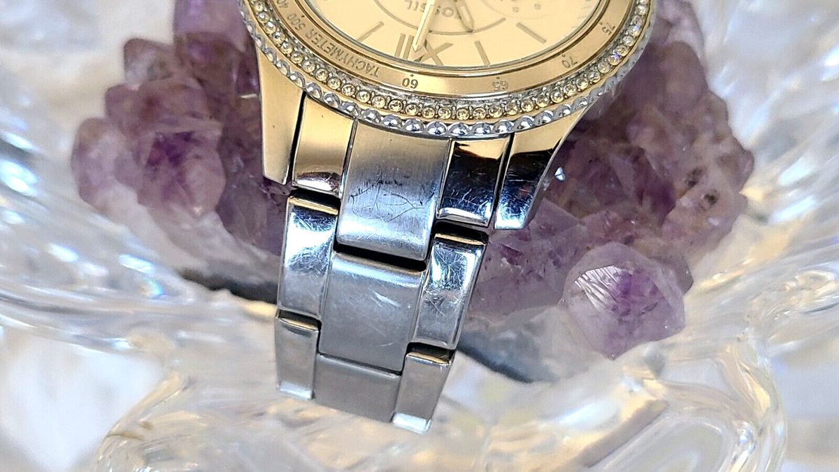 Fossil ladies multi colored crystal silver tone sporty watch NEW BATTERY Fossil Watch Womens 35mm Silver Dial Crystal Bezel Blue  main image 3