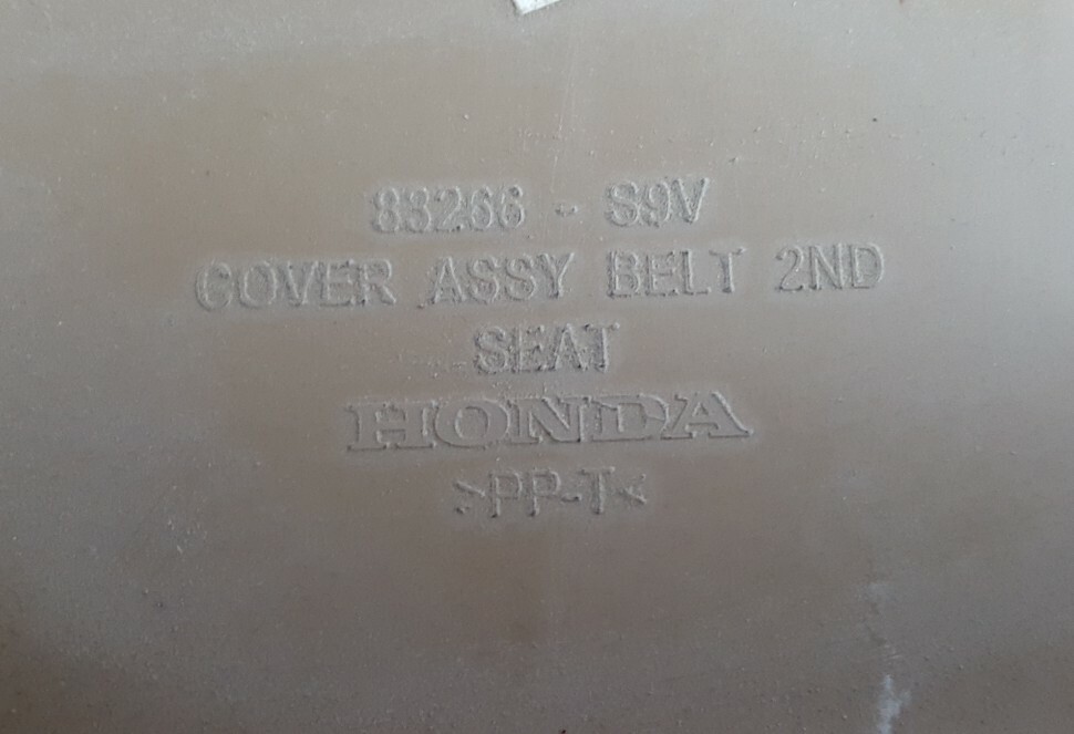 TAN 2ND ROW CENTER ROOF SEAT BELT HONDA PILOT 03 04 05 OEM MIDDLE