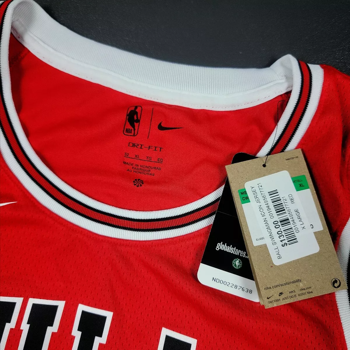 Unisex Nike Lonzo Ball Red Chicago Bulls Swingman Jersey - Icon Edition Size: Large