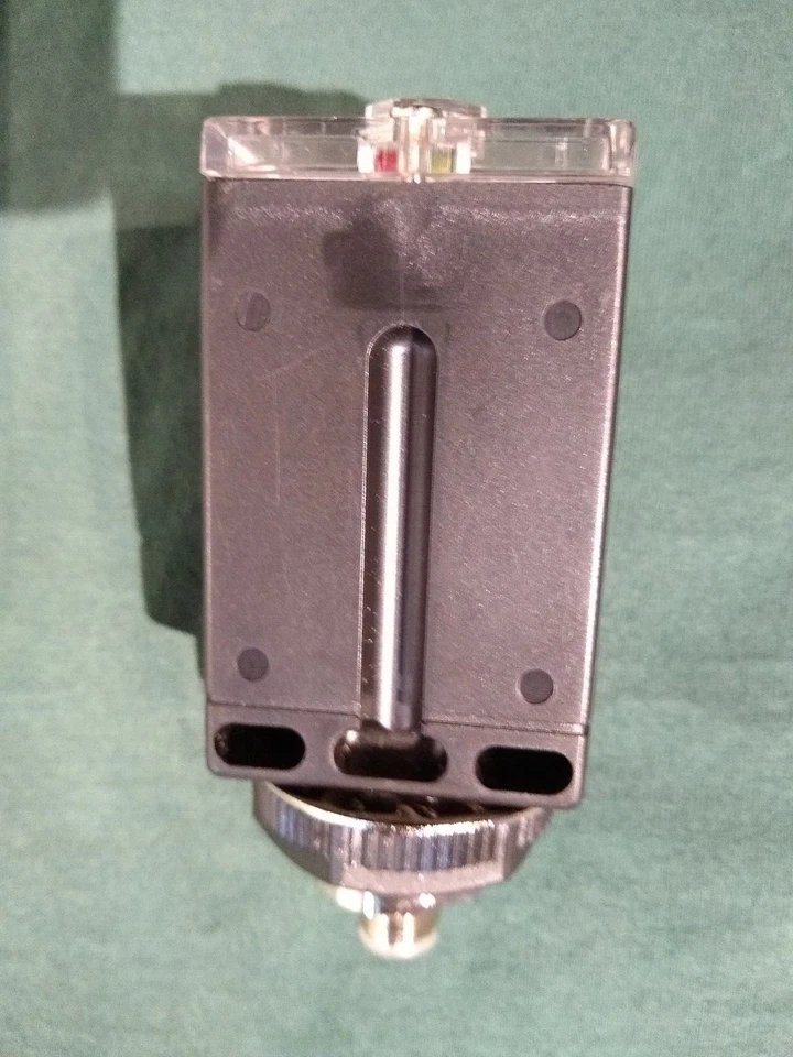 Cutler Hammer Eaton 1250E-6547 Thru-Beam Detector Detection Photoelectric Sensor - Image 4 of 4