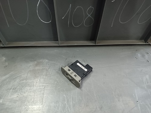 Original Renault Twingo C06 1.2 Schalter LWR 7700419691